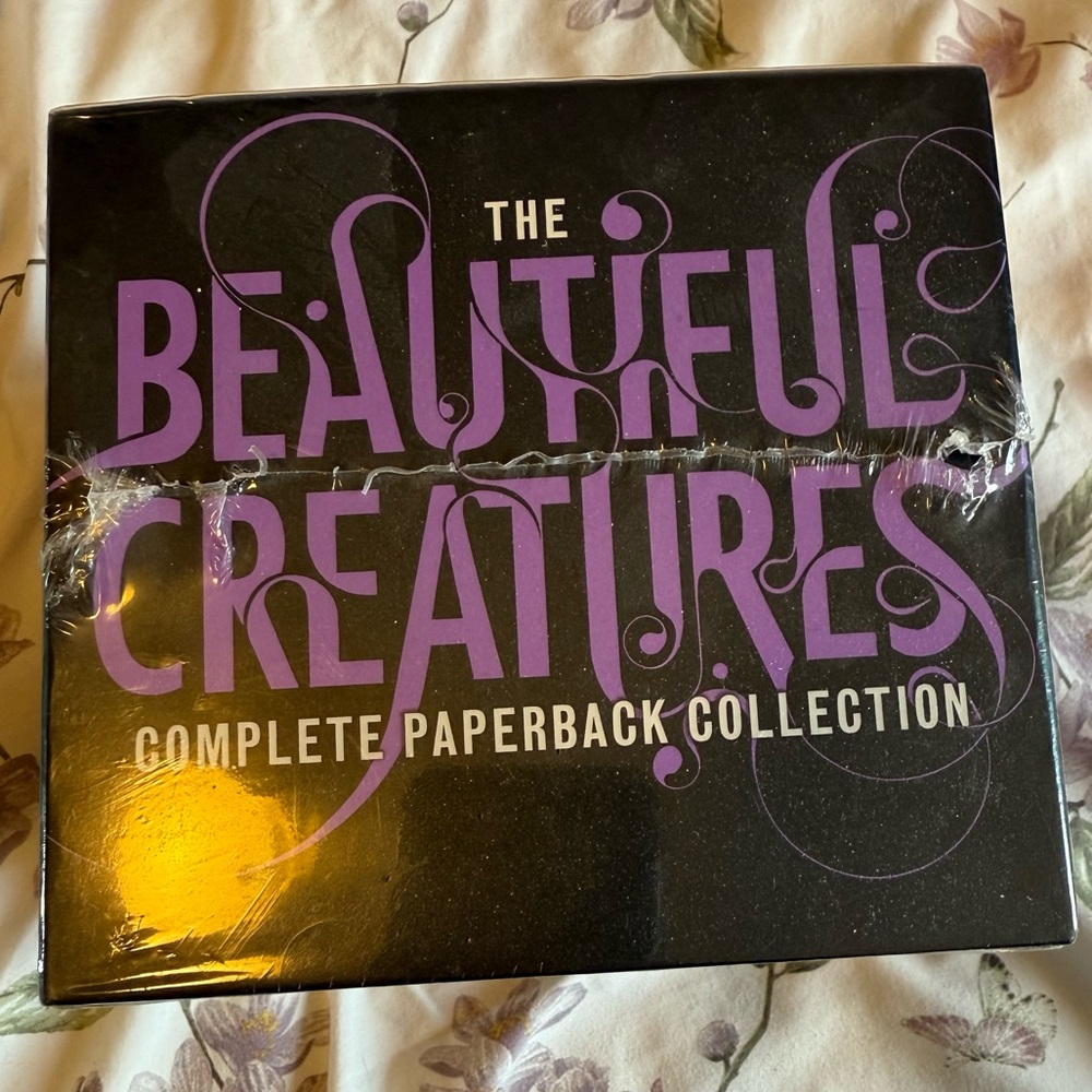 NEW! Beautiful Creatures Paperback Collection